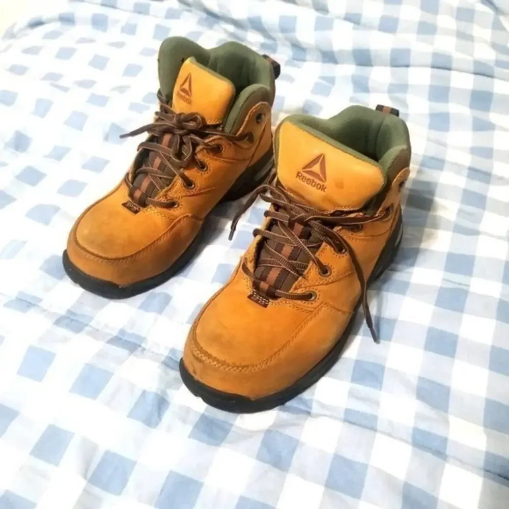 Reebok steel toe boots‎
